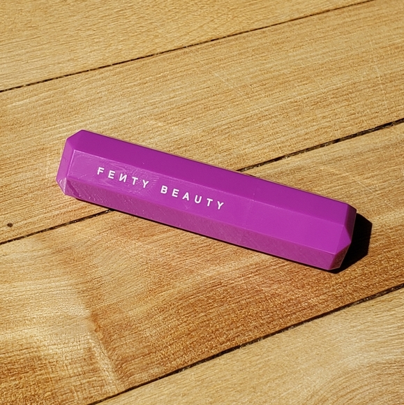 RIHANNA FENTY BEAUTY LIPSTICK - Picture 2 of 4